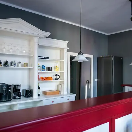Apartment Alt-berliner Eckkneipe - 