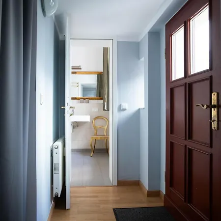 Daire Alt-berliner Eckkneipe - 